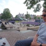 Terras bij het haventje van Genemuiden