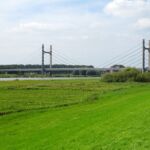 De verkeersbrug bij Kampen.