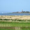 Hindeloopen in de verte.