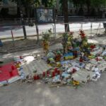 Bloemen voor Oekraïne (recht tegenover de Russische ambassade!)